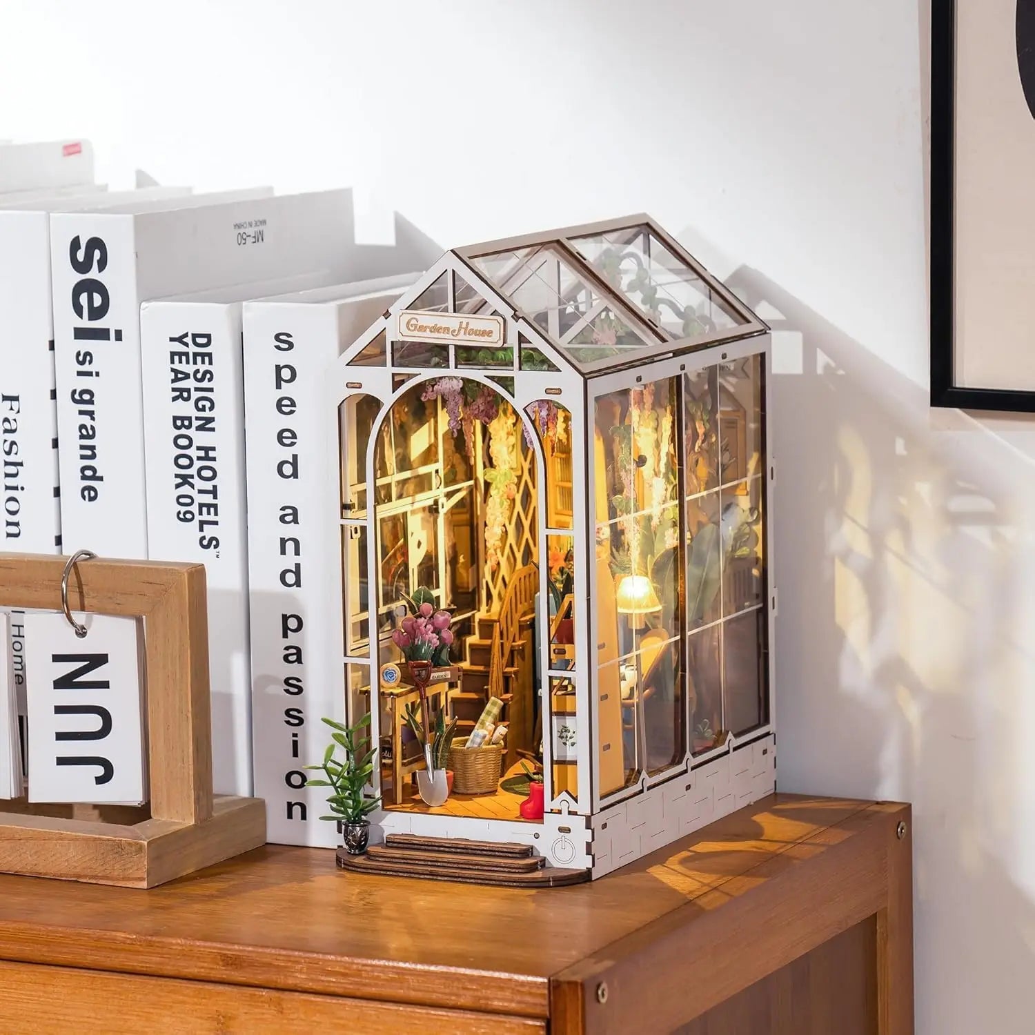 Garden Shed DIY Book Nook Kit with Furniture and LED Lamp 3D